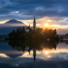 Dvojslunný Bled